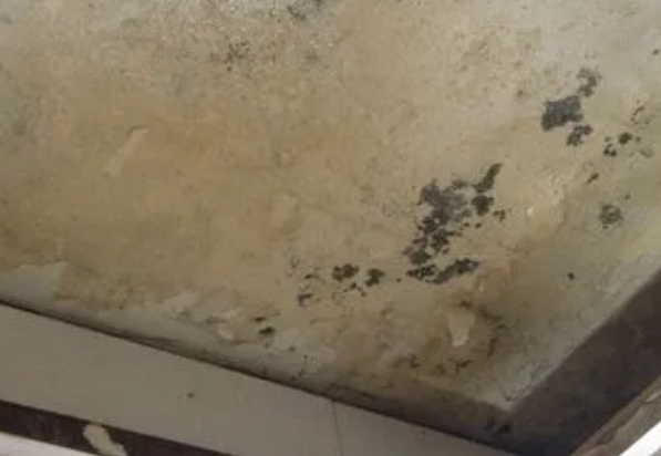 抚顺阳台漏水维修公司分享下抚顺卫生间渗水维修需要注意哪些问题。
